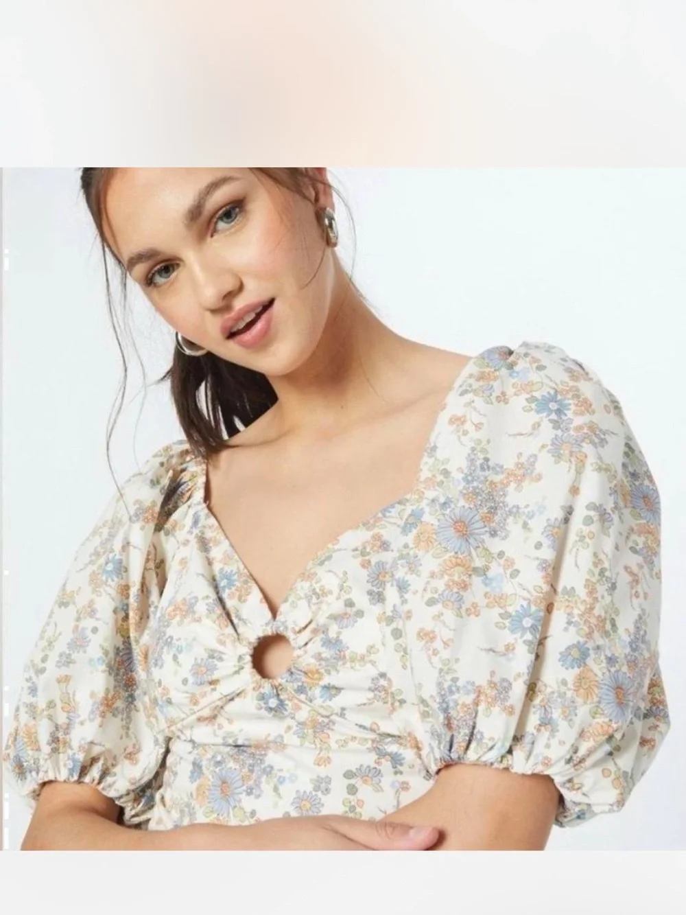 Abercrombie & Fitch Cream Floral Puff-Sleeve Crop Top